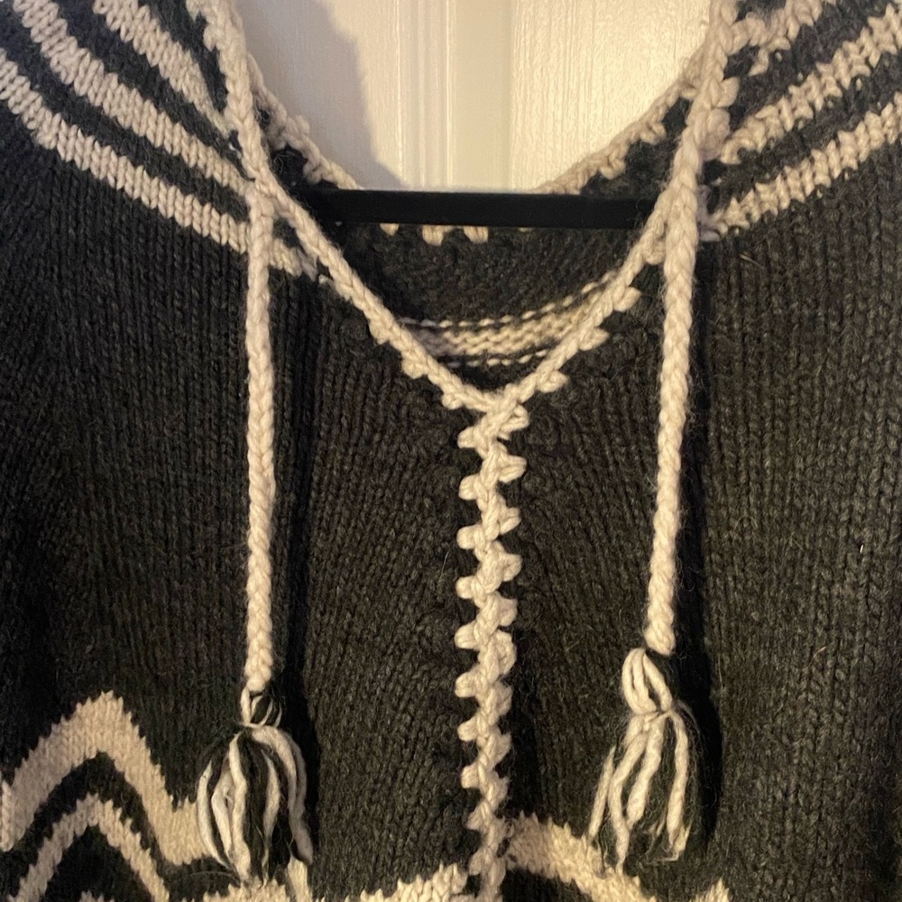 Black and Cream Knit Poncho Sweater - Picture 3 of 5